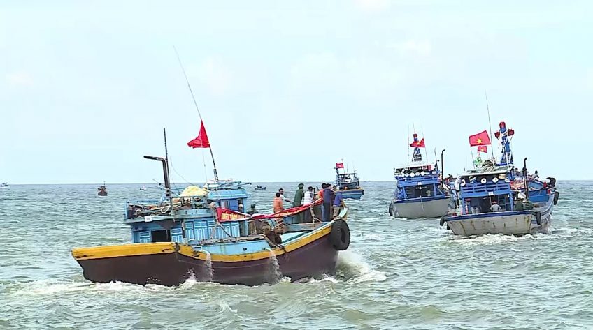 Vươn khơi bám biển 13-5-2024