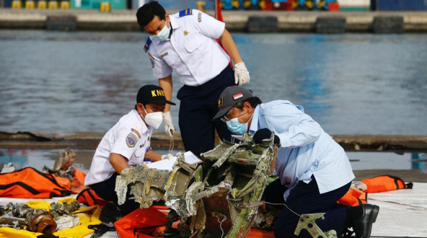 Indonesia ngừng tìm kiếm nạn nhân vụ tai nạn máy bay Sriwijaya Air