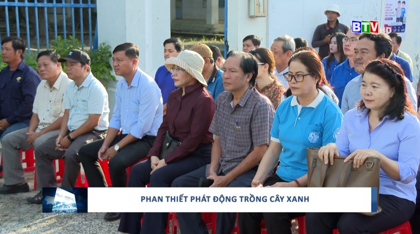 TP. Phan Thiết vừa tổ chức Lễ phát động trồng cây xanh đô thị năm 2024.