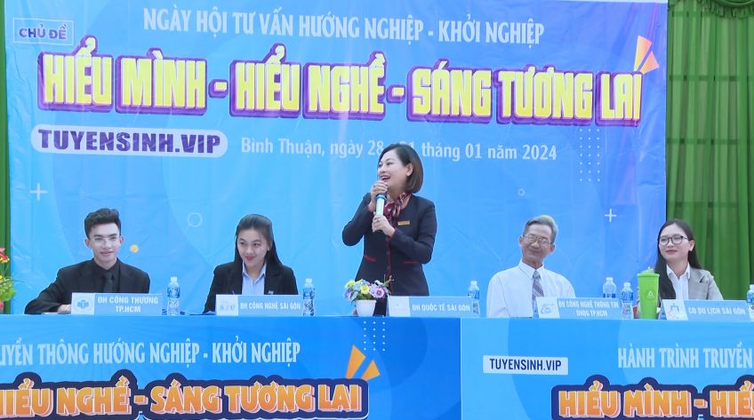 Chương trình Ngày hội tư vấn, hướng nghiệp cho học sinh Trung học phổ thông cấp tỉnh năm học 2023 - 2024