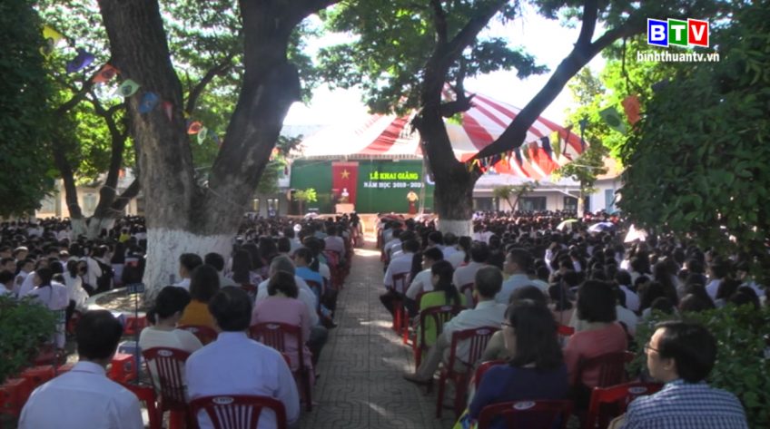 Không khí khai giảng năm học mới tại số trường học trên địa bàn tỉnh