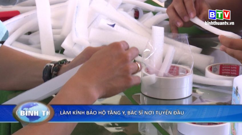 Làm kính bảo hộ tặng Y, Bác sĩ nơi tuyến đầu