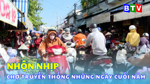 Nhộn nhịp chợ truyền thống những ngày cuối năm