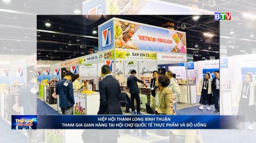 Hiệp hội thanh long bình thuận tham gia gian hàng tại hội chợ quốc tế thực phẩm và đồ uống.