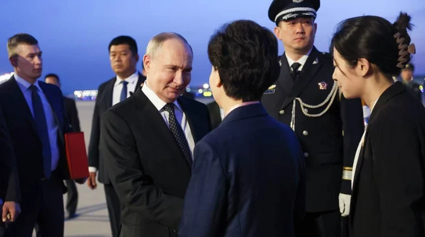 Tổng thống Putin bắt đầu thăm Trung Quốc