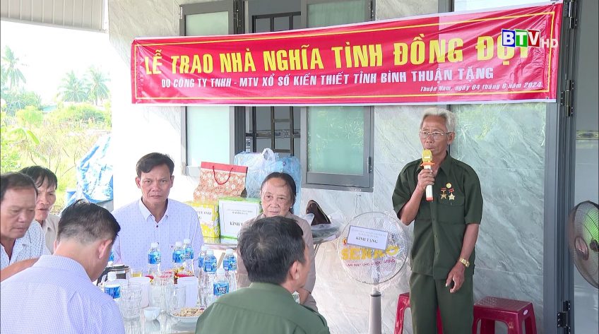 Trao nhà mái ấm tình nghĩa